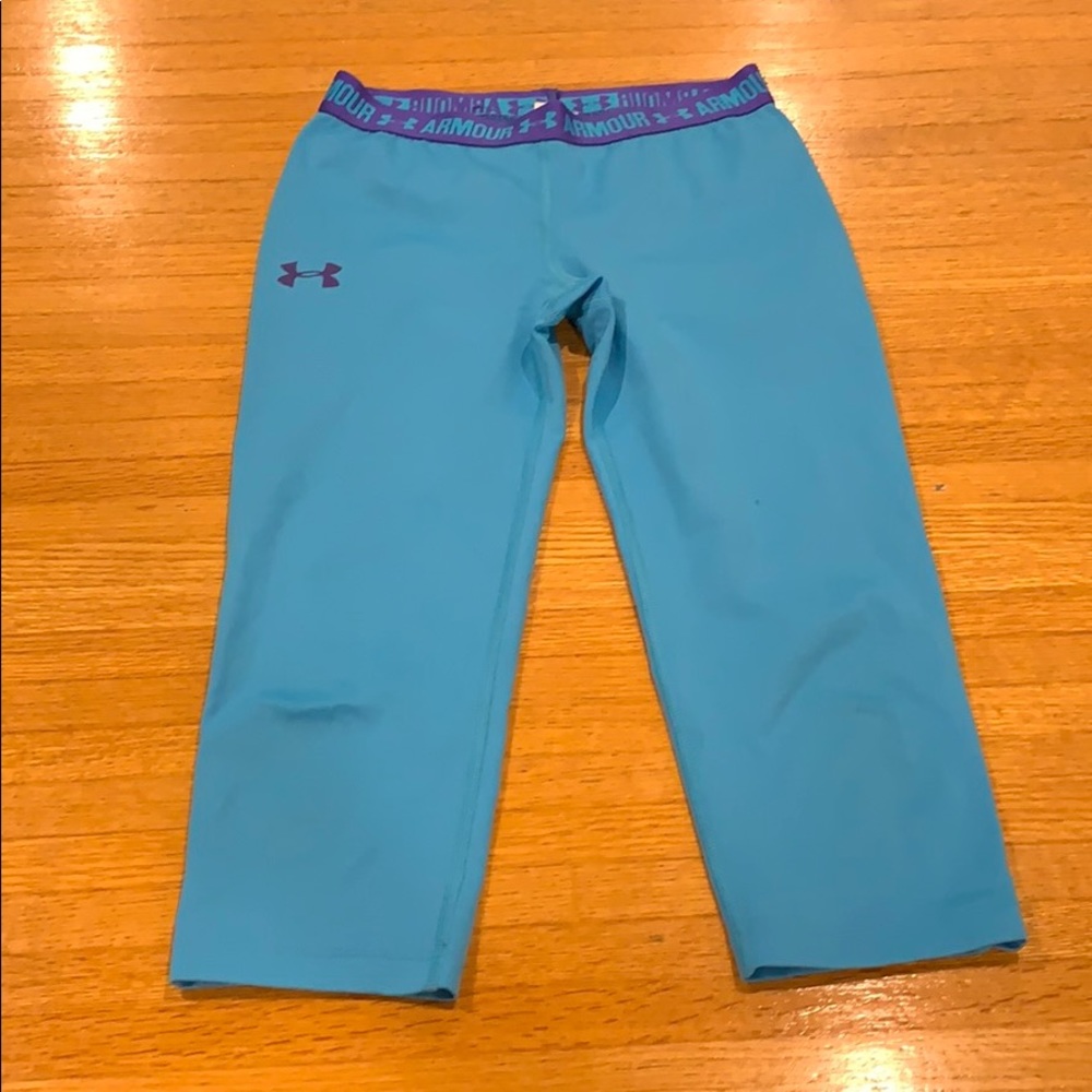Girls Under Armour Capri Leggings🔴💛🎉